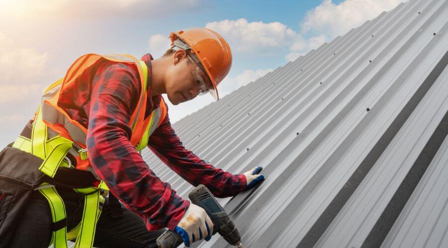 Owens Corning roofing contractor in Kingston, MO